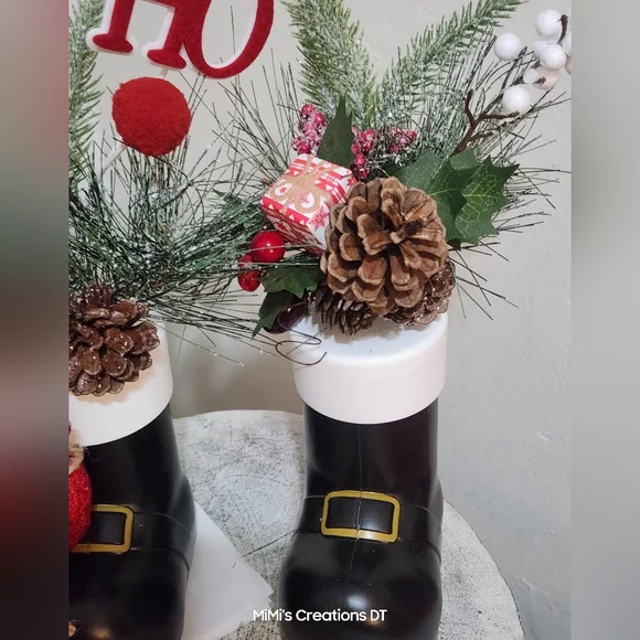 Ho Ho Ho Santa's Boots Handcrafted Center Piece - Picture 5 of 5